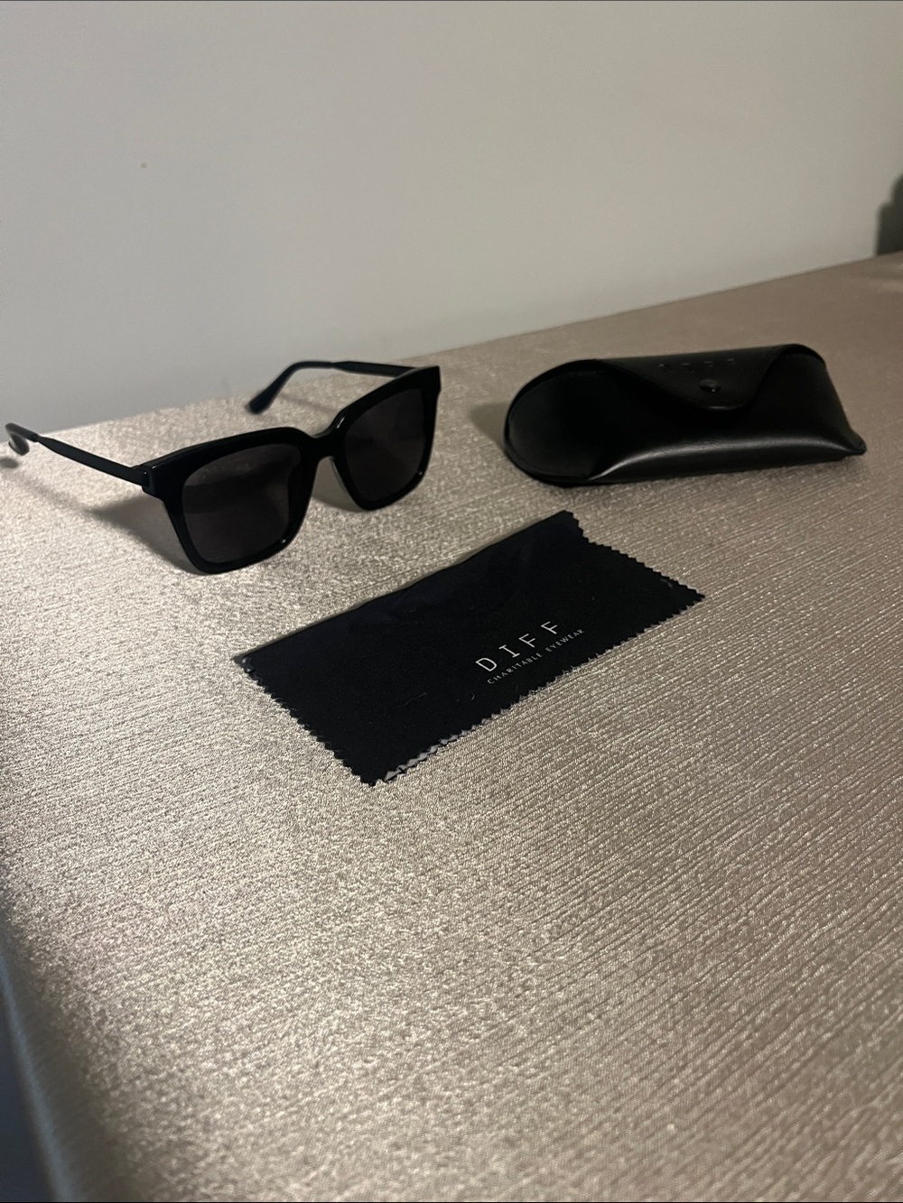 Diff Eyewear Black Square Sunglasses for Women